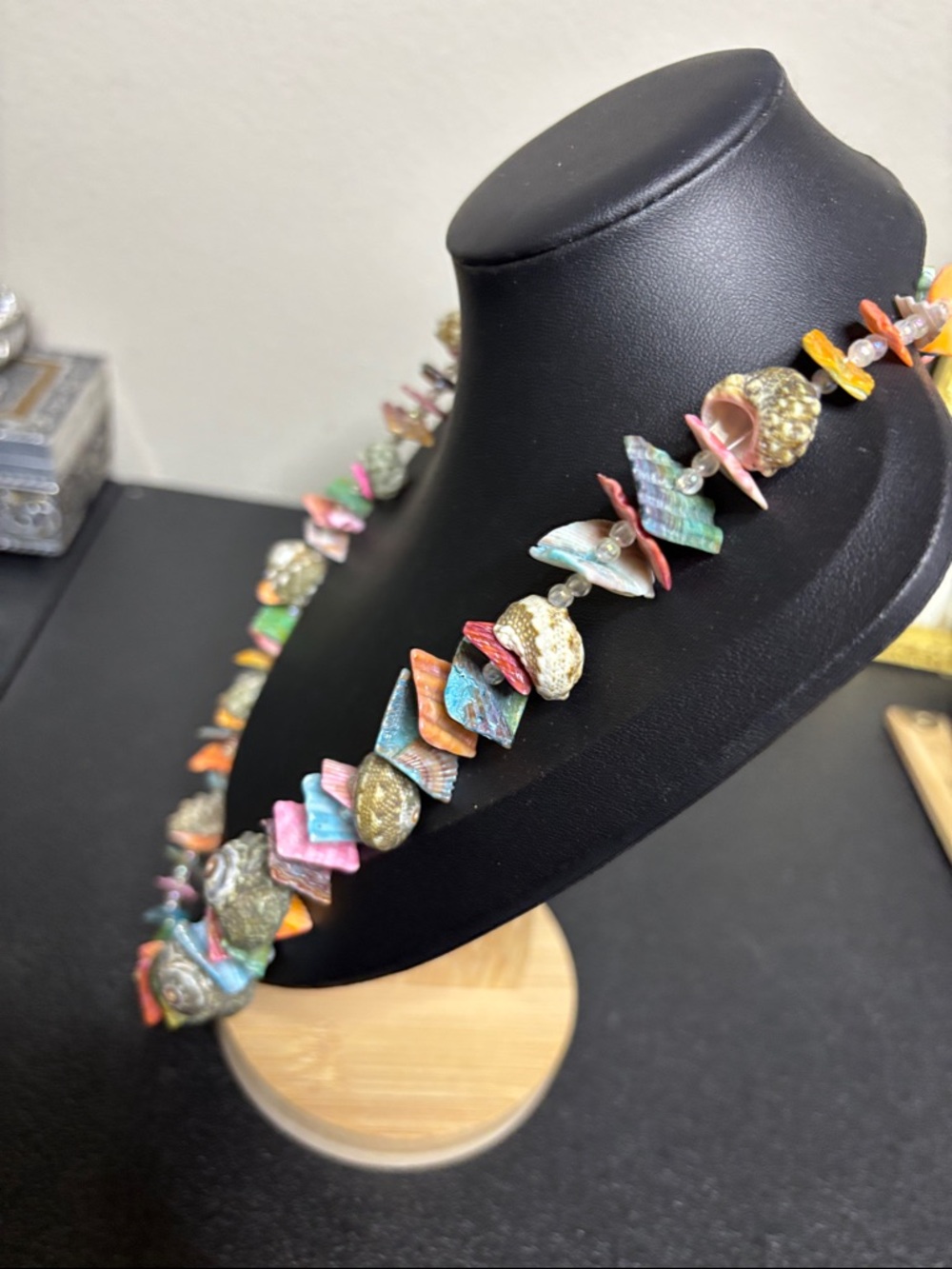 Colorful Shell Beach Lei Beaded Boho Coastal Necklace - Picture 3 of 7